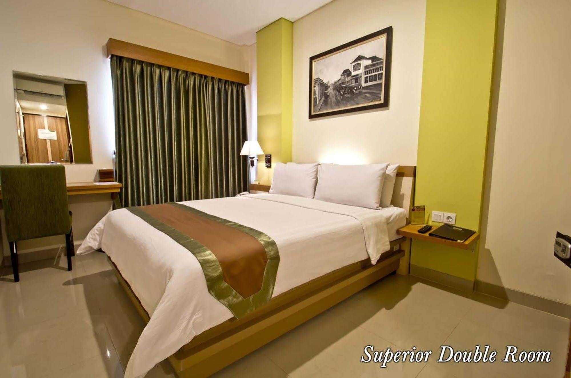 De Batara Hotel Bandung Eksteriør bilde